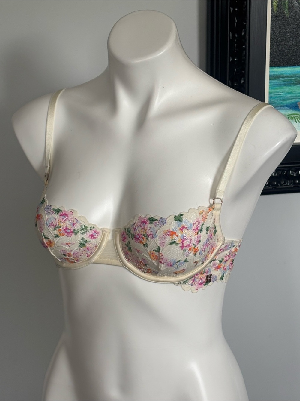 Savage X Fenty Cream Floral Embroidered Underwire Bra 32B NWOT